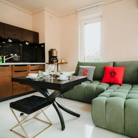 Swierkowy 14 Dolina Szczescia Invest 公寓 *