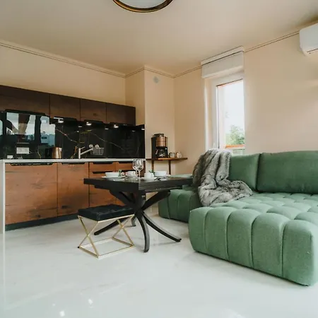Swierkowy 14 Dolina Szczescia Invest Apartmán *